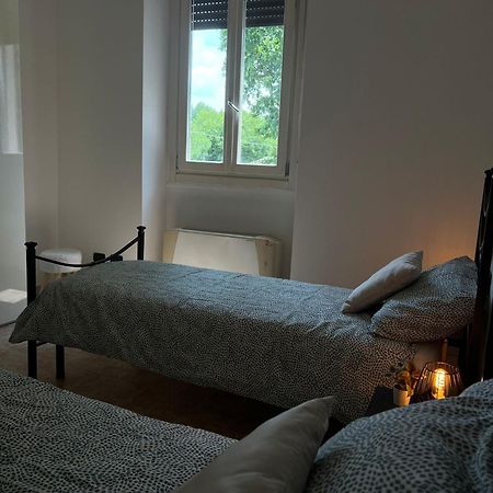 Casa Polly 2 - Ampio E Comodo Appartamento A Voghera Ngoại thất bức ảnh