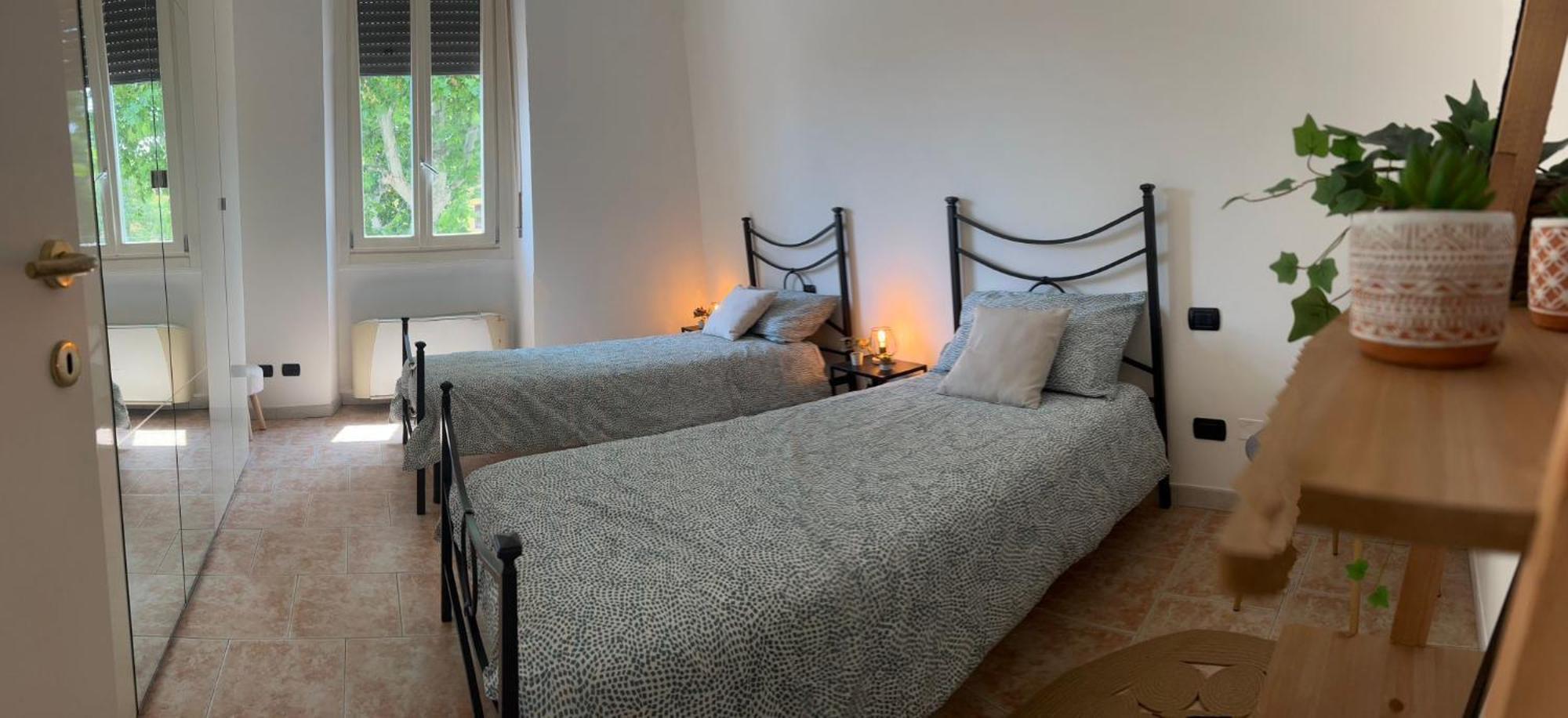 Casa Polly 2 - Ampio E Comodo Appartamento A Voghera Ngoại thất bức ảnh